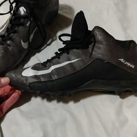 Nike Alpha football cleats! - Picture 2 of 6